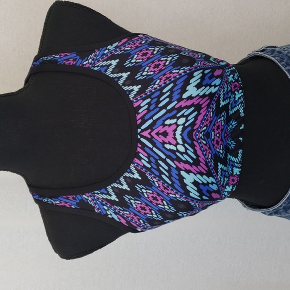 Athleta multi print t back sport bra size small - Picture 1 of 5